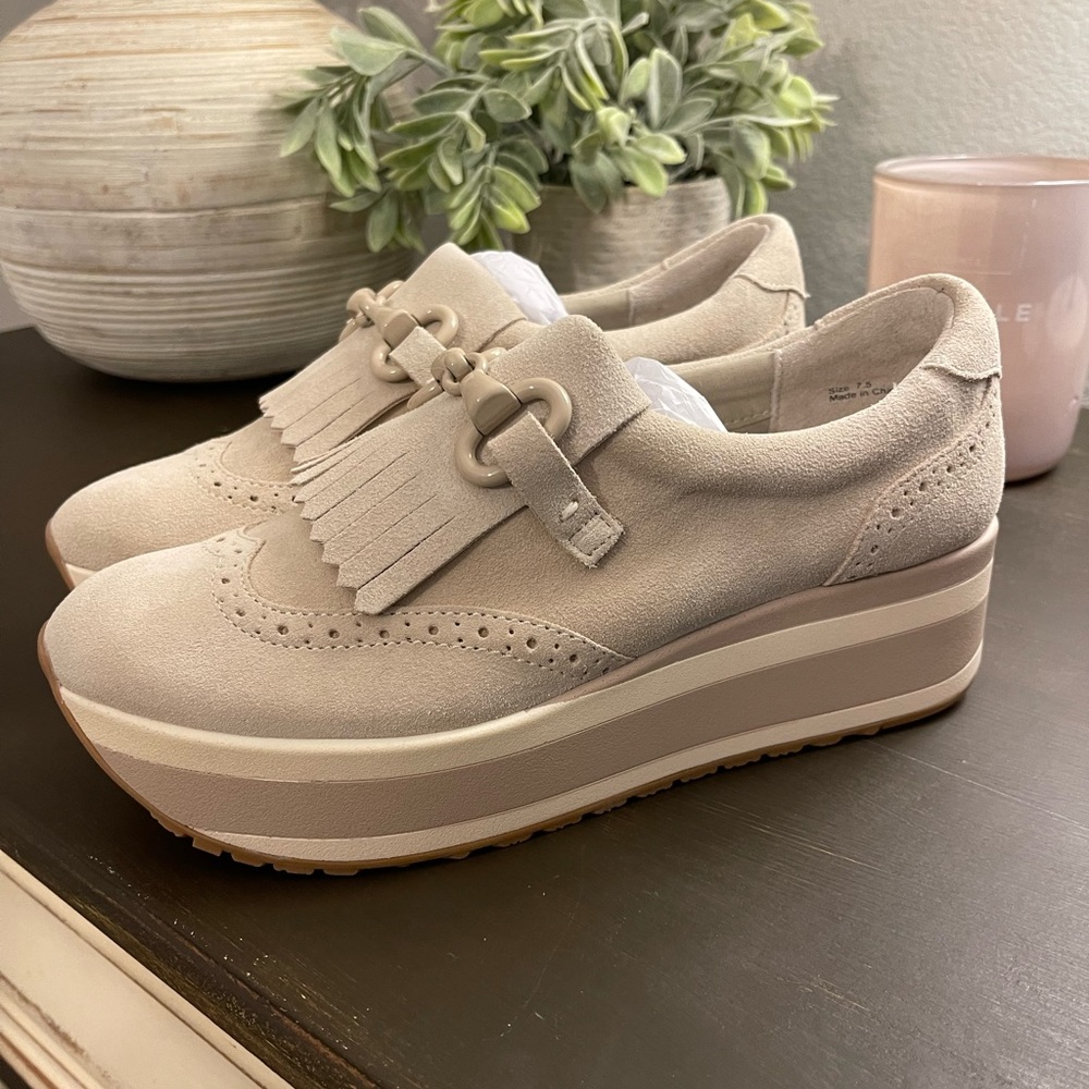 They are size 7 1/2  very true to size .